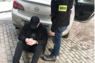 Kradli z wypożyczalni auta warte ponad 200 tys. zł! Nie zgadniesz co się potem z nimi działo [GALERIA]