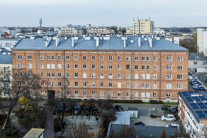To najstarsze osiedle w Warszawie. Aby żyć jak w bajce panowały tu dziwne zasady