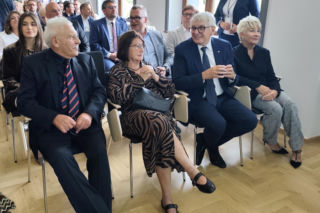 Szpital uhonorował wybitnych kardiochirurgów. Legendy skalpela otworzyły hybrydową salę operacyjną