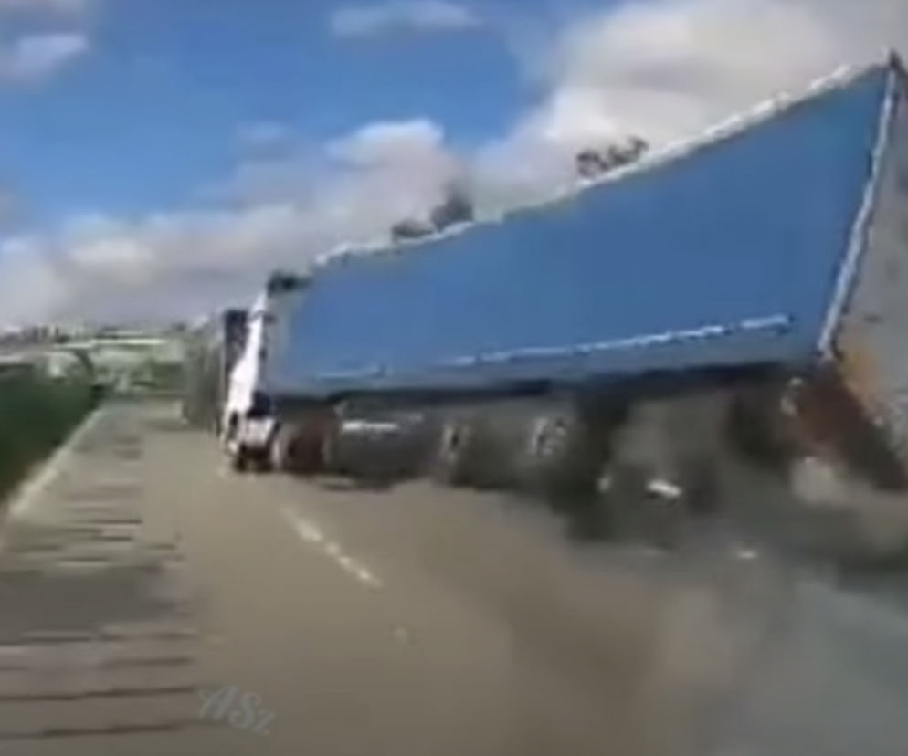 Wypadek tira na A4