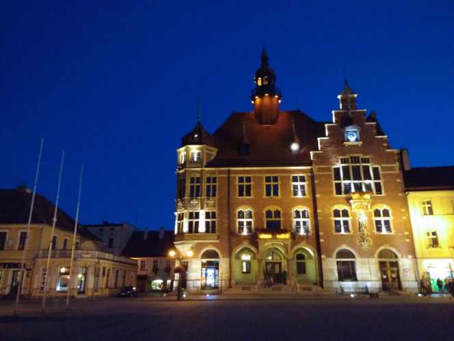To największe miasto w Polsce, którym nie rządzi prezydent. Znajduje się na Śląsku