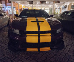 Świąteczny Zlot Amerykańskich Samochodów na Rynku w Lesznie