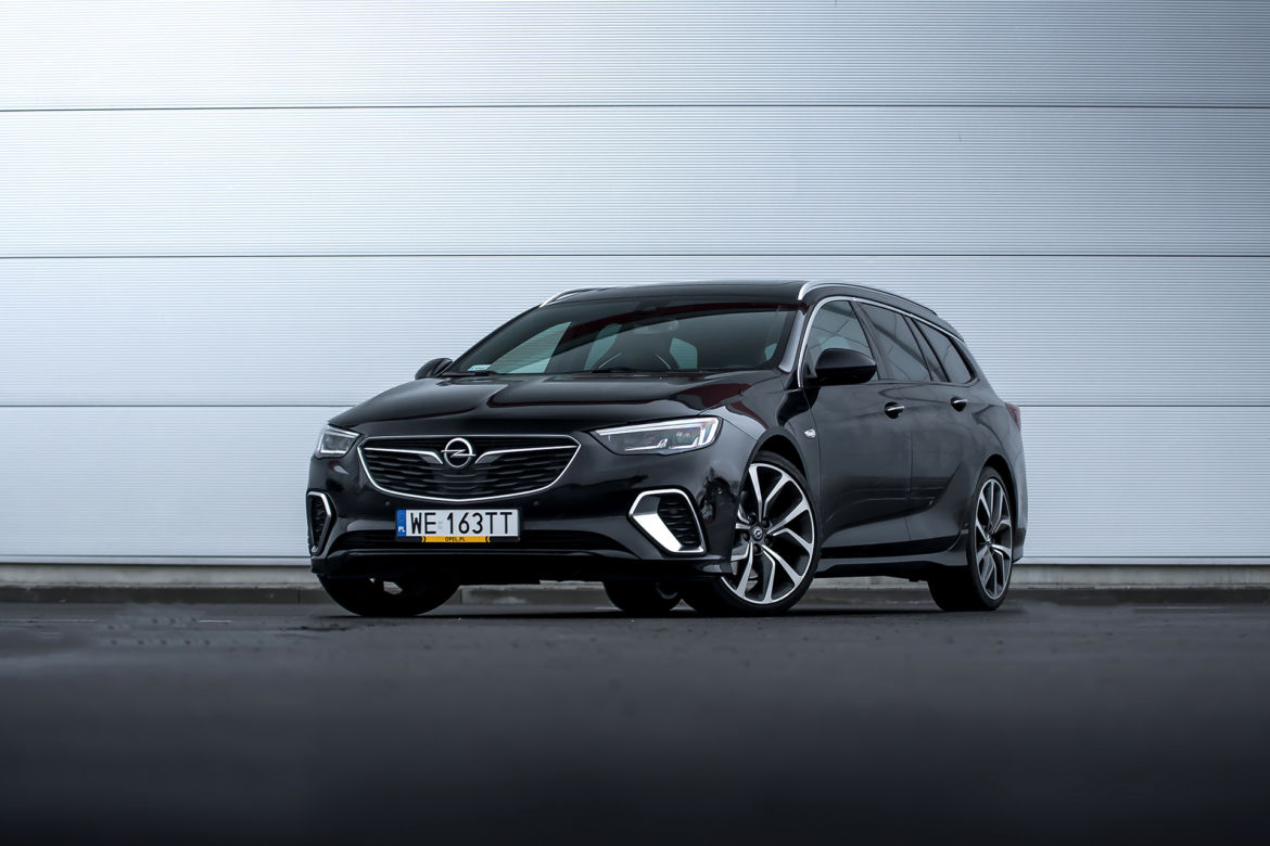 Opel Insignia GSi Sports Tourer 2.0 CDTi 210 KM AT8 AWD