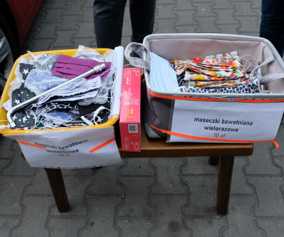 Maseczkowy obłęd na bazarach
