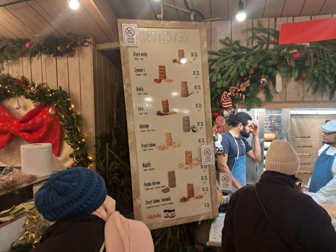 Jarmark Bożonarodzeniowy 2025 na Rynku Głównym w Krakowie. Jedzenie drogie jak nigdy
