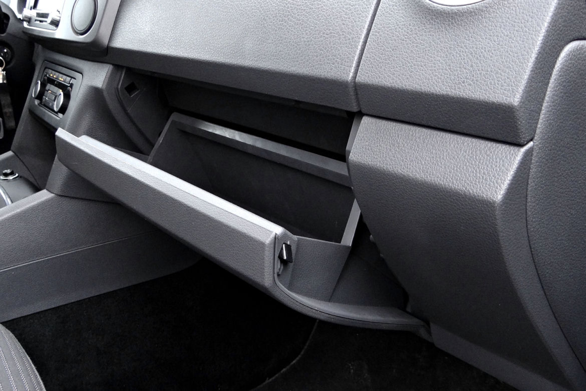 Volkswagen Amarok - schowek