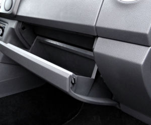 Volkswagen Amarok - schowek