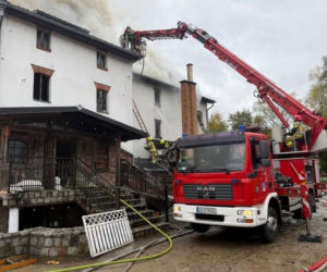 W budynku wybuchł pożar, a lokal został zamknięty do odwołania