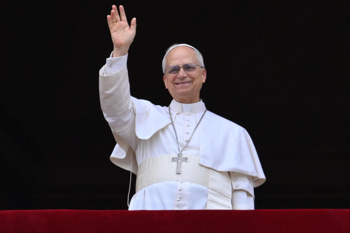 Leon XIV podczas modlitwy Regina Caeli zaapelował o modlitwę o powołania i odwagę dla młodych ludzi