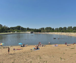 Gdzie się opalać w stolicy? Podpowiadamy najciekawsze plaże w Warszawie i okolicach! [GALERIA]