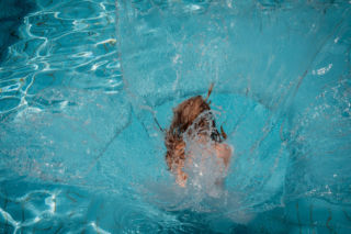 Po nieudanym żarcie parku wodnego w sieci zawrzało