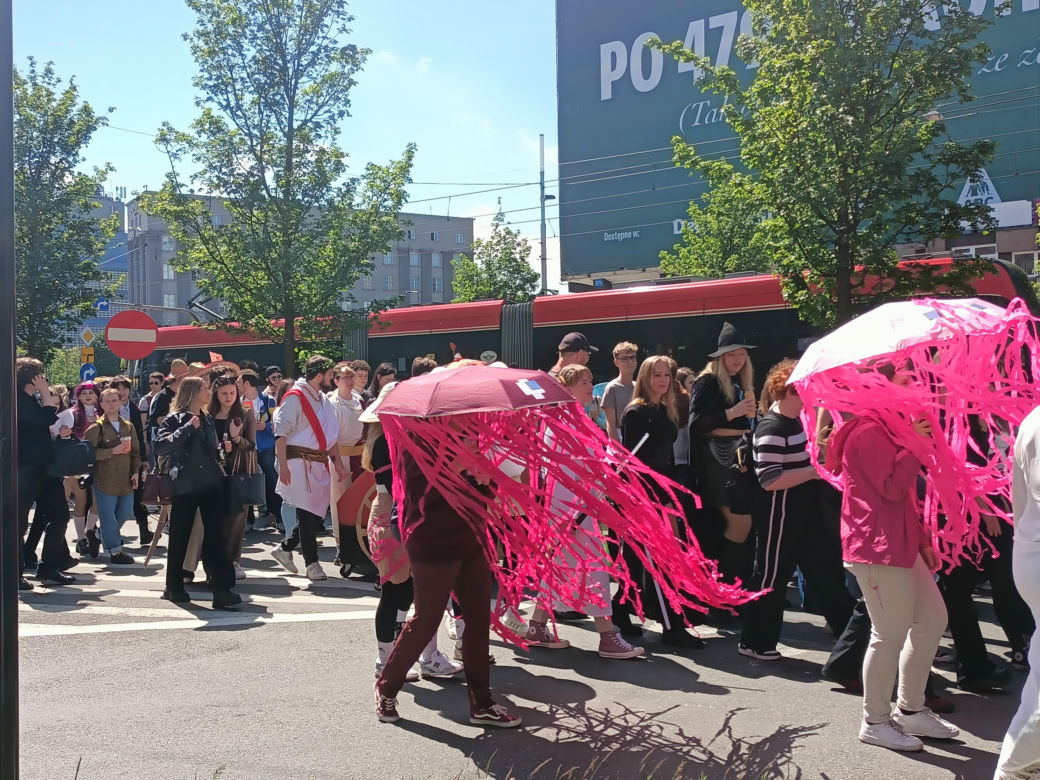 Korowód studencki rozpoczyna Juwenalia Śląskie 2025 w Katowicach