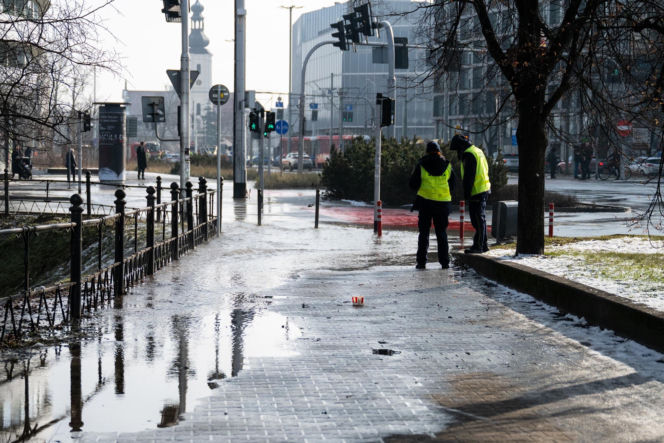 Poważna awaria wodociągowa. Zalane centrum Wrocławia