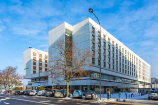 Hotel Sofitel (dawny Hotel Victoria) przy Placu Piłsudskiego w Warszawie