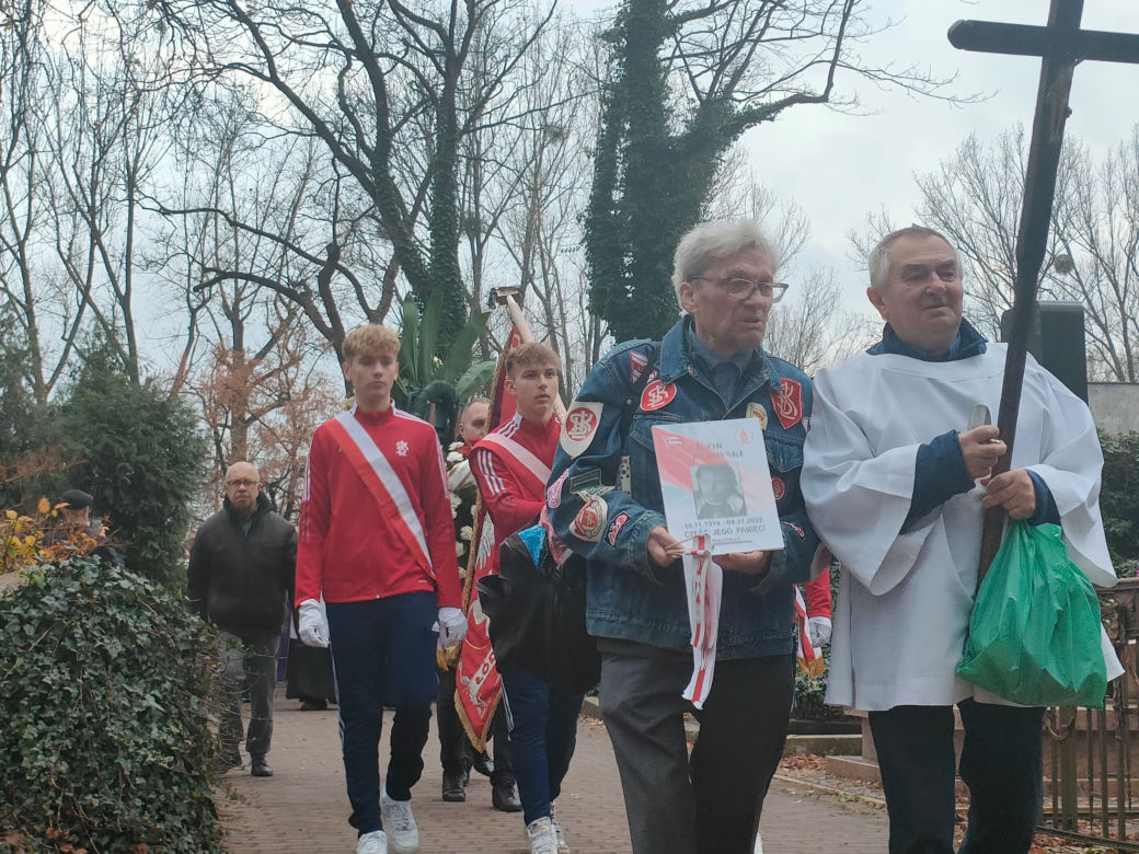 Pogrzeb Igora Sypniewskiego. Tłumy na ostatnim pożegnaniu byłego piłkarza