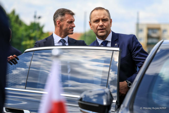Nawrocki odwiedził swoje LO