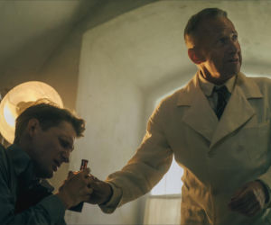 W roli głównej Jakub Gierszał, w obsadzie m.in. Aidan Gillen, Paul Freeman, Julia Pietrucha, Wojciech Mecwaldowski, Anna Próchniak, Mateusz Kościukiewicz, Antoni Pawlicki oraz Tomasz Kot.