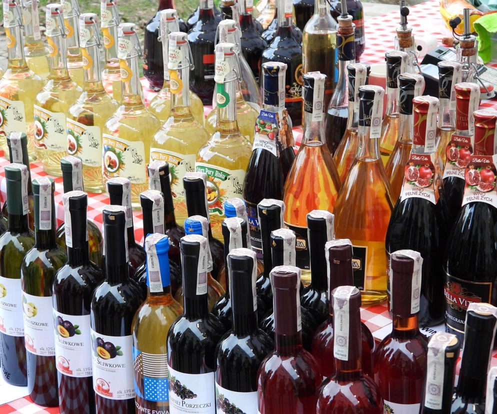 Wpadł sklepowy złodziej drogich alkoholi. Nie uwierzysz, na co jeszcze się połasił!