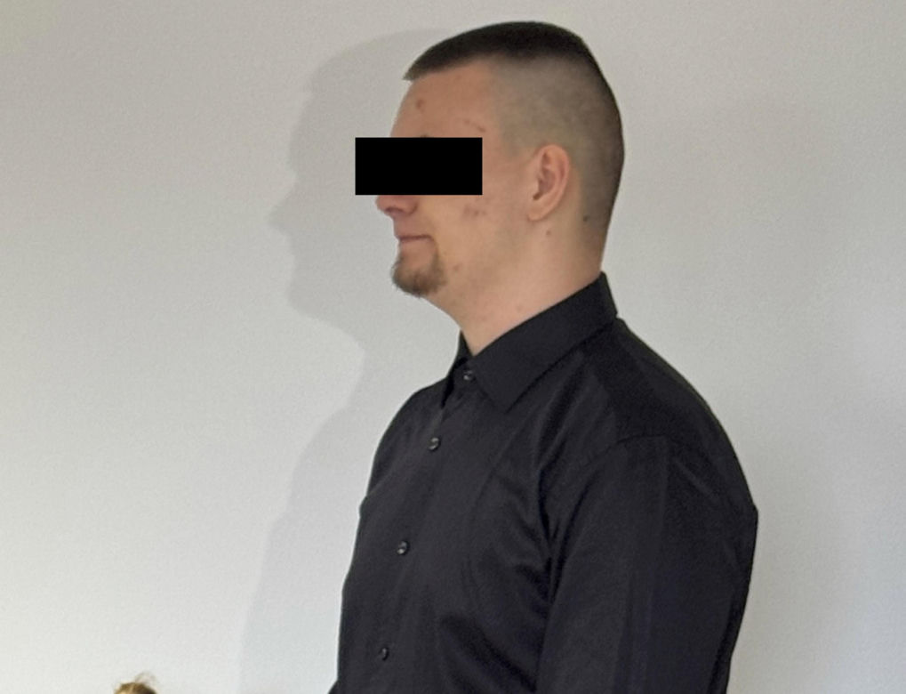 Wywieźli Roberta w bagażniku, Przypalali go maczetą i kopali