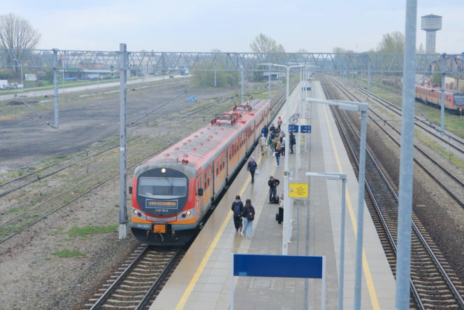 Koniec z ruiną w centrum miasta. Historyczny dworzec w Ostrowcu zyska drugie życie
