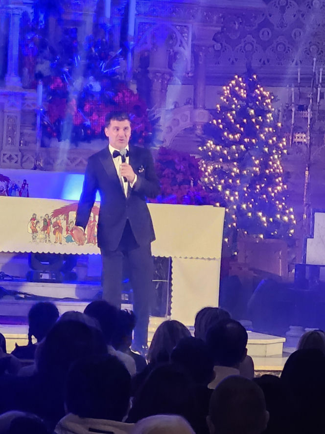 Wielkie Kolędowanie z gwiazdami na Greenpoincie