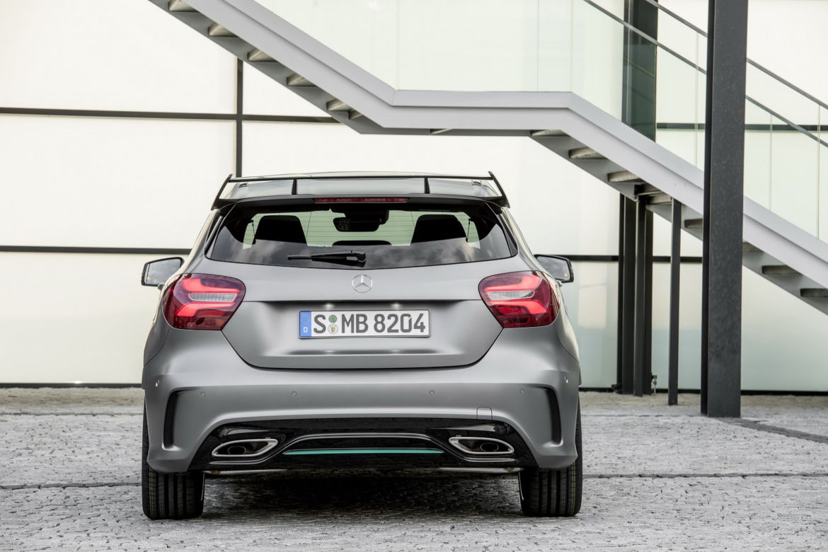 Mercedes-Benz A45 AMG lifting 2016