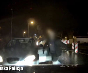 Agresywny 33-latek groził pistoletem innemu kierowcy