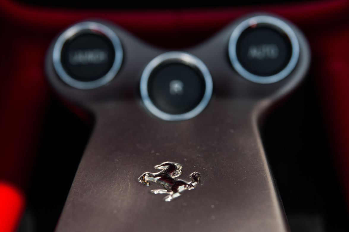 Ferrari California 4.3 490 KM 7AT