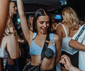 Pomarańcza Katowice bawi się na całego po lockdownie. Oto zdjęcia z imprezy Tomorrow Never Comes [ZDJĘCIA]