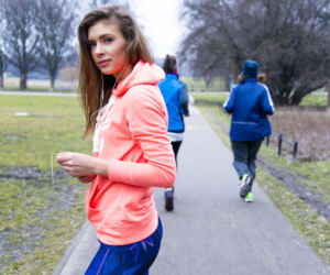  	Piękna Klaudia Halejcio na sportowo na joggingu !