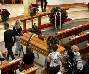 Mieszkańcy Lęborka żegnają księdza, który utonął w Darłówku