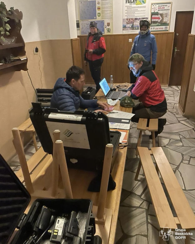 Poszukiwania matki i dziecka w rejonie Magurki Wilkowickiej 