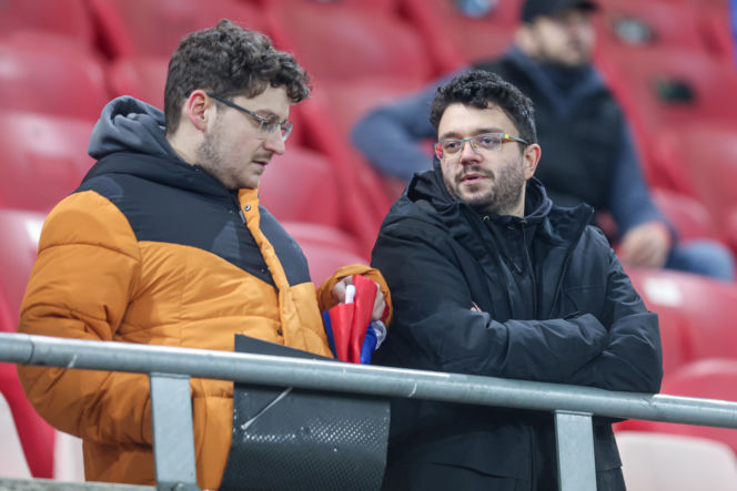 Mecz Piast Gliwice - Legia Warszawa. Kibice na stadionie