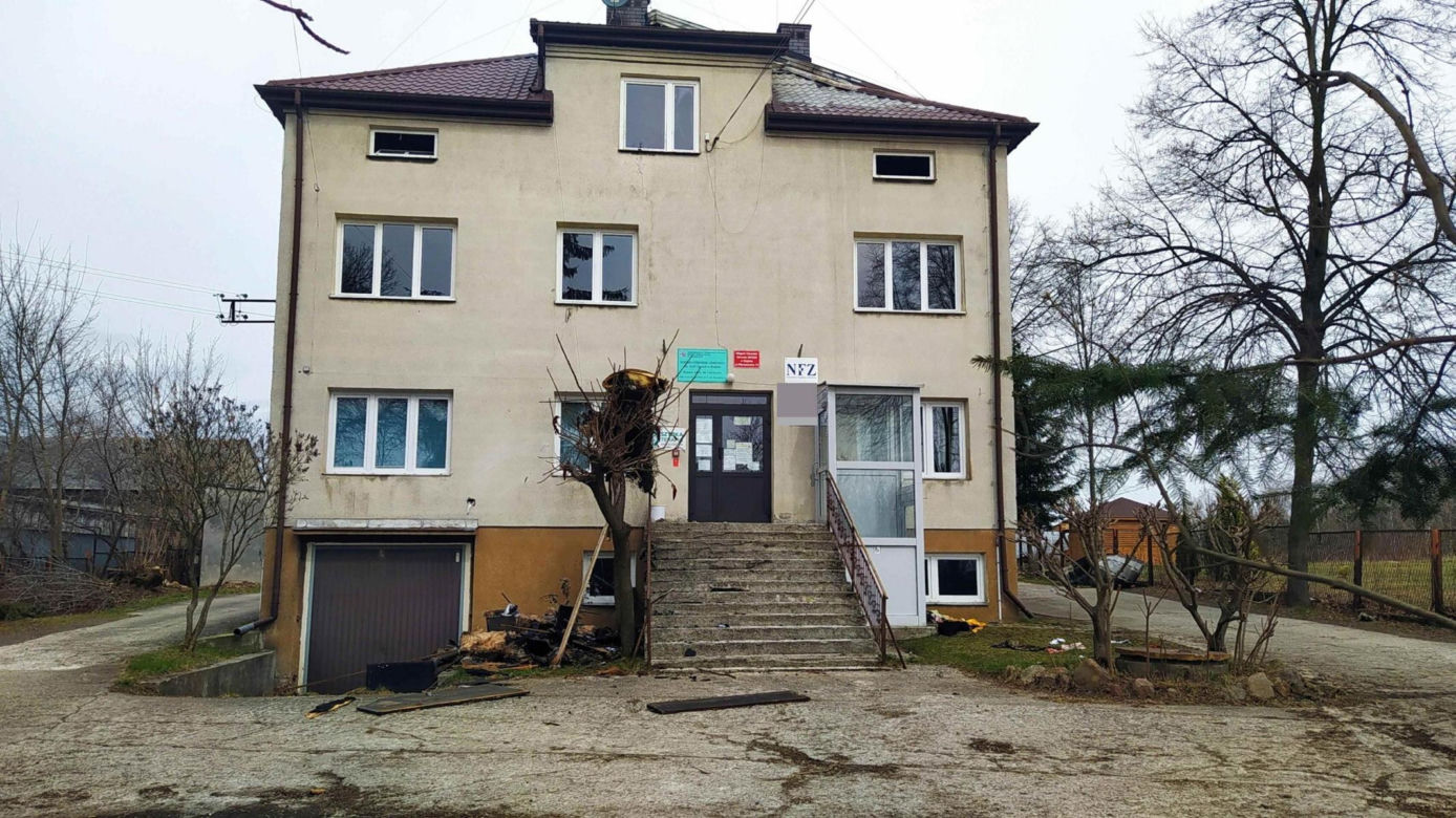  Transformator zabił ojca i dwoje małych dzieci. Z życiem uszła jedynie matka