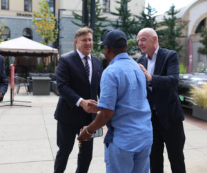 Cezary Kulesza wita Gianniego Infantino
