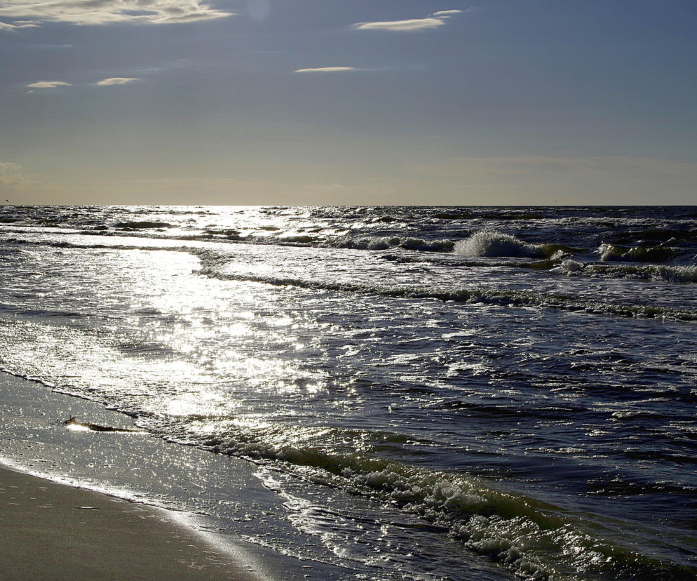 Tragedia na plaży w Łebie! Bałtyk nie miał litości. Neptun dziś wygrał