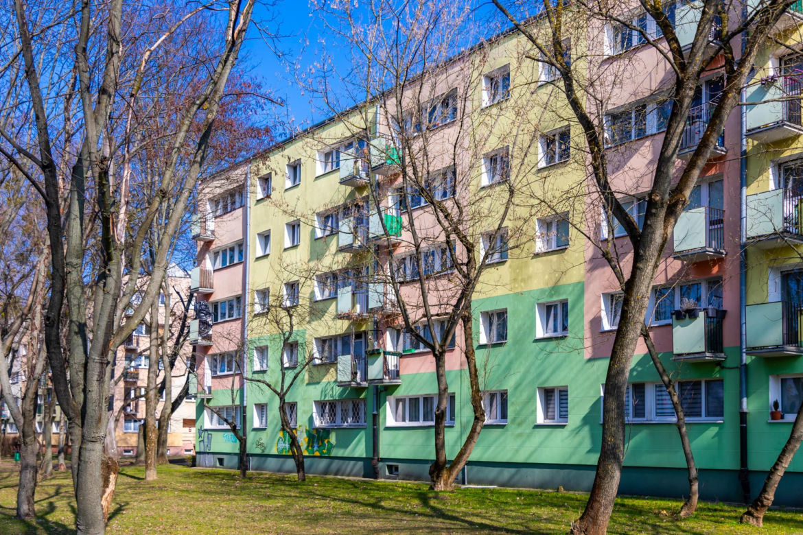 Pasteloza na warszawskich blokach - zobacz zdjęcia jaskrawych przykładów