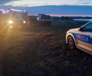 Krzyczała przez telefon, że się topi! 46-latka utonęła w aucie, które wjechało do Bugu pod Wyszkowem! [ZDJĘCIA].