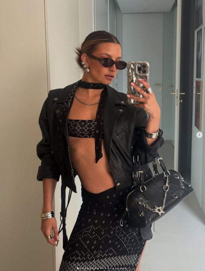 Julia Wieniawa chwali się torbą za 140 tys.zł