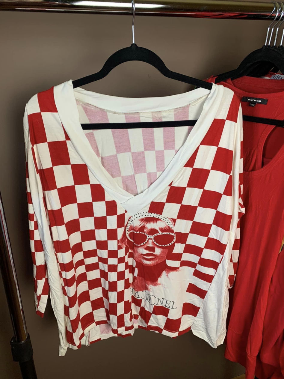 Rodowicz wyprzedaje się za grosze!