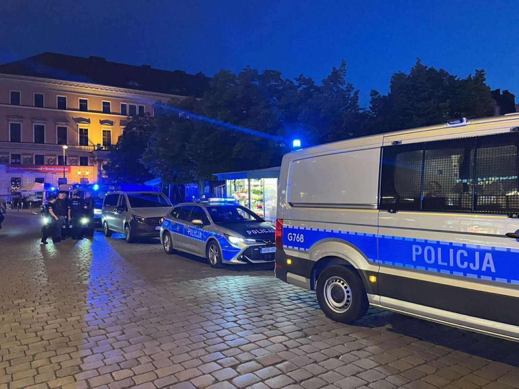 Bitwy kibiców na Rynku we Wrocławiu