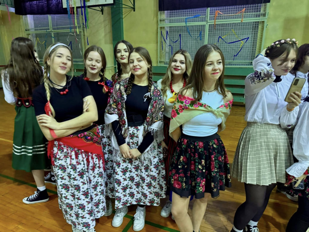 Prawdziwe Polskie Wesele w 2 LO w Starachowicach