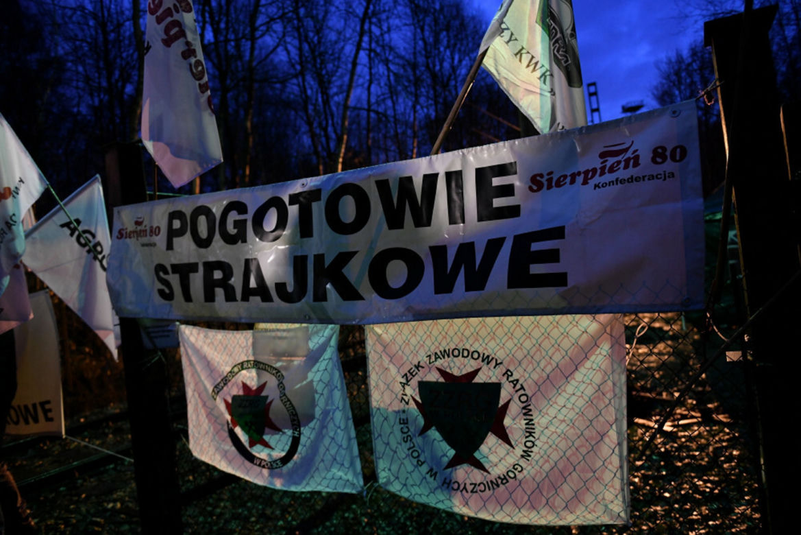 Górnicy na torach. Wraz z Agrounią blokują dostawy węgla do elektrowni