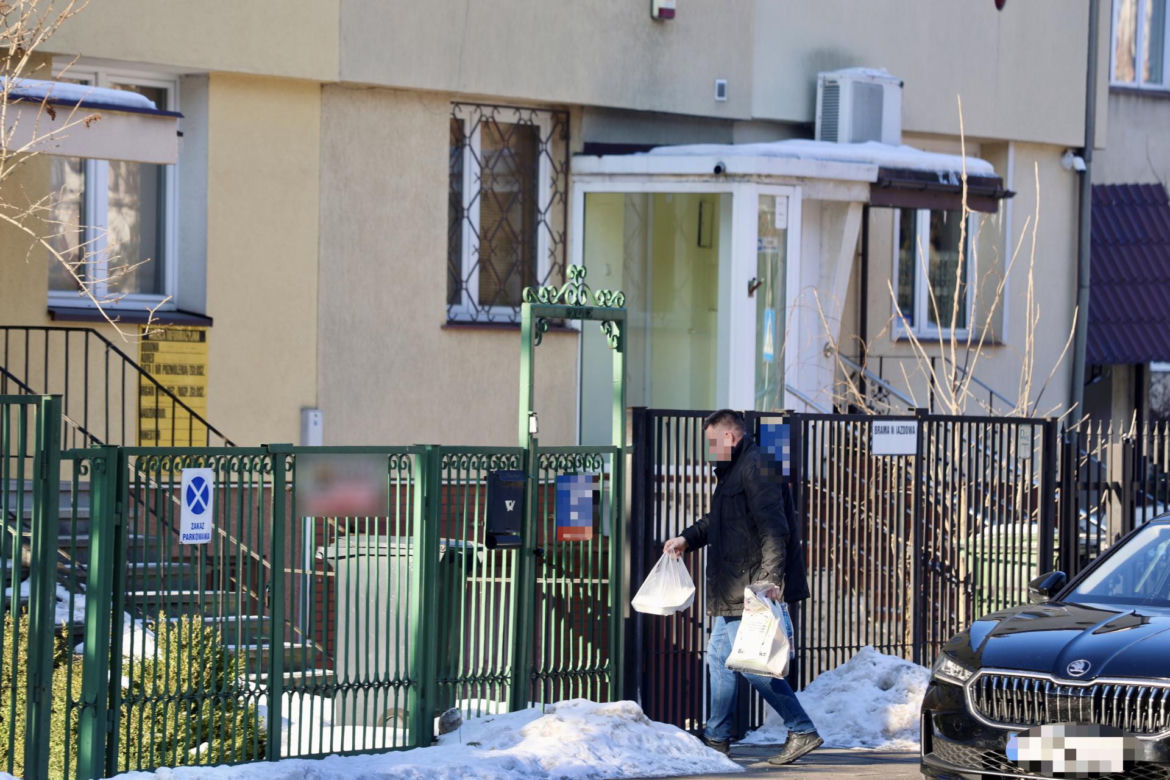 Kaczyńskiemu przywieziono obiad i zakupy