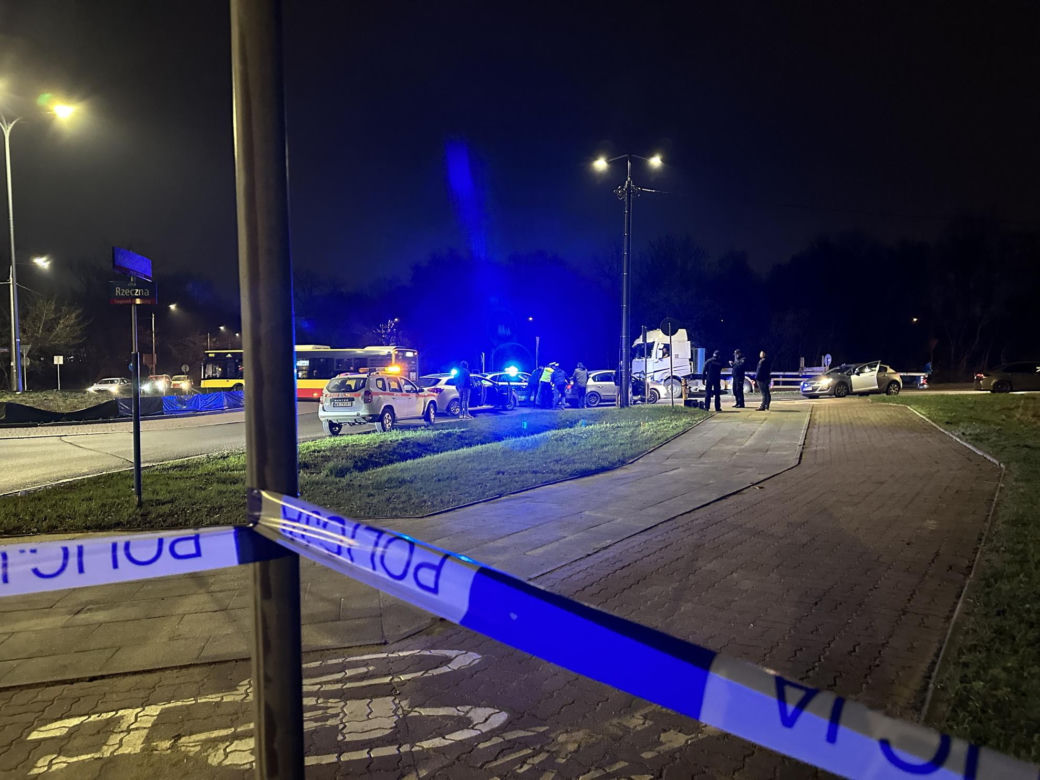 Pościg na Targówku. Na widok policji zaczęli uciekać. Padły strzały