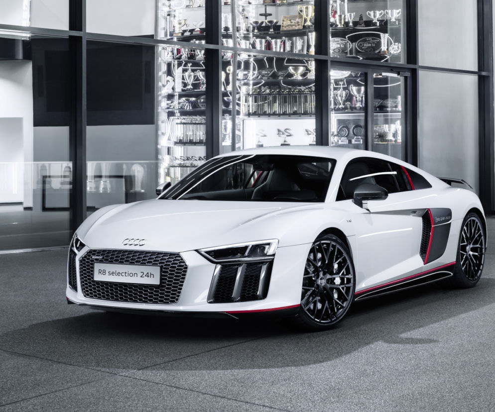 Audi R8 Coupe V10 plus selection 24h