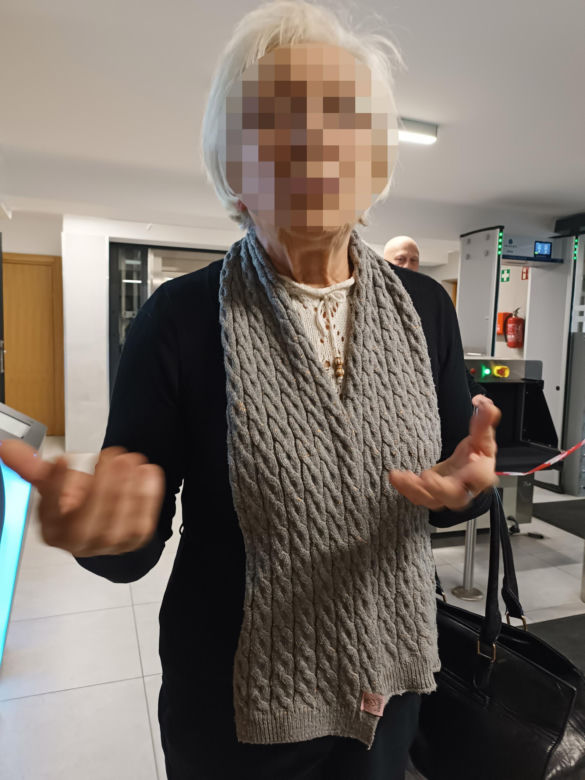 Zaatakował nożem komorniczkę, kobieta nie miała szans. Matka zabójcy zabrała głos: „przepraszam za mojego syna”