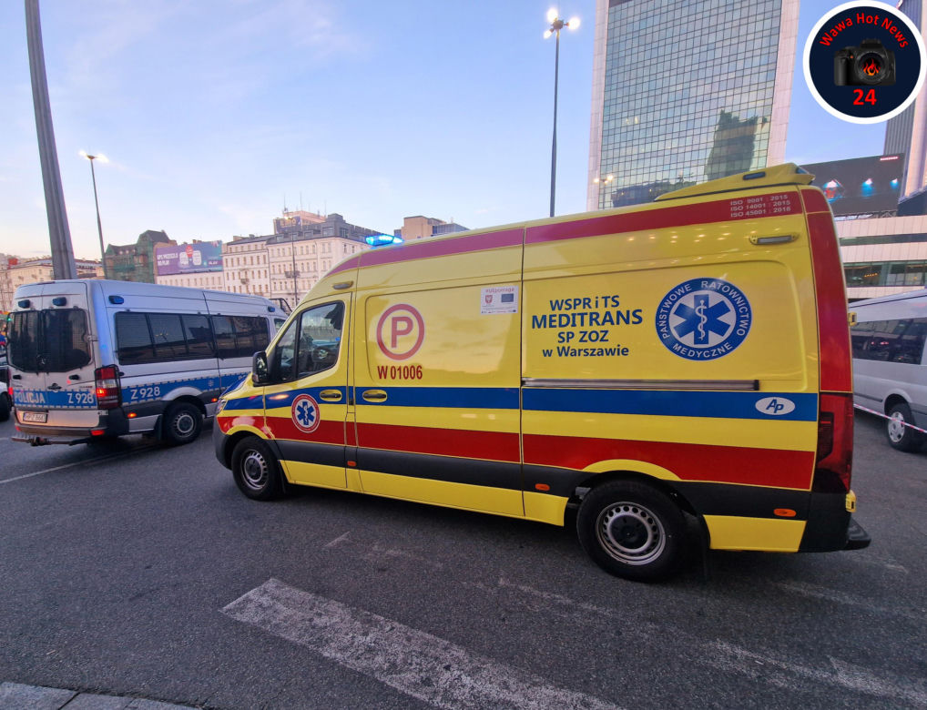 Warszawa. Uderzył w samochody, próbował uciec. Spektakularne zatrzymanie kierowcy na Dworcu Centralnym