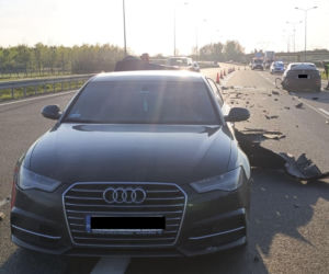 Wypadek na ekspresówce. Dwie osoby trafiły do szpitala