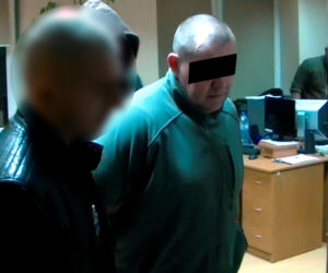 Napadł na pocztę, uwięził ludzi, groził im śmiercią